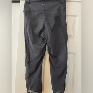 Lululemon cropped leggings size 8